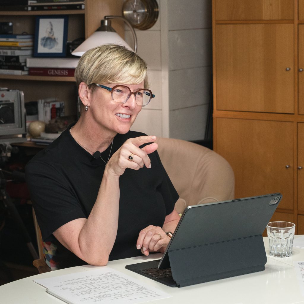 Sarah cook in 1-to-1